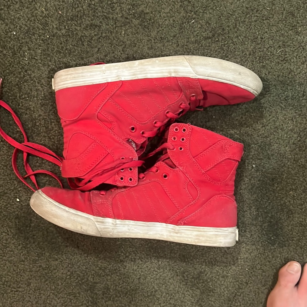Size 11 supras